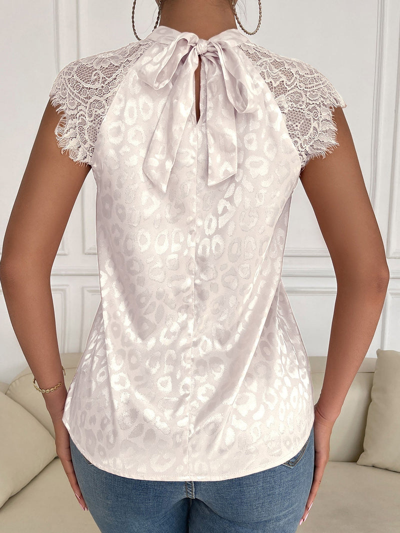 Blusa de cetim estampada