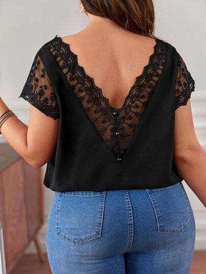 Blusa com Renda Italiana