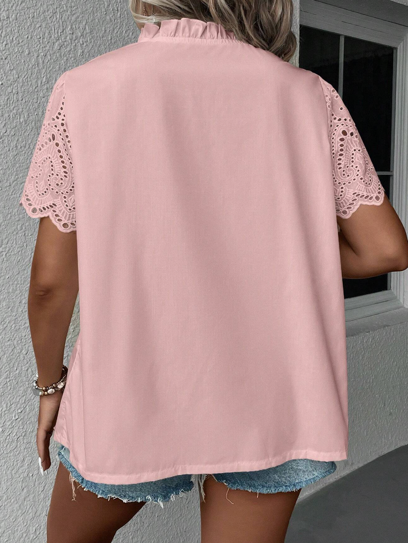 Blusa com detalhes em lese