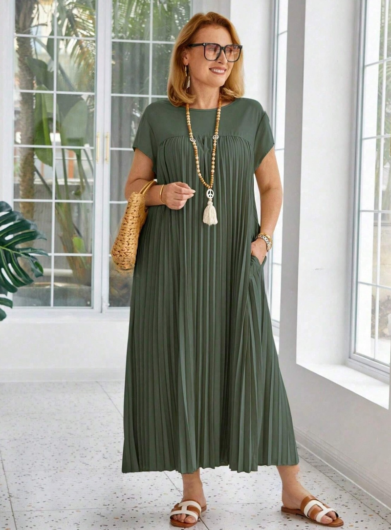 Vestido com plissado - Plus size