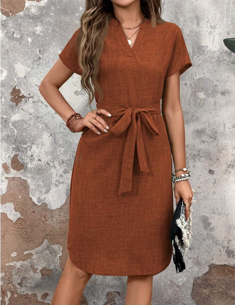 Vestido feminino com laço