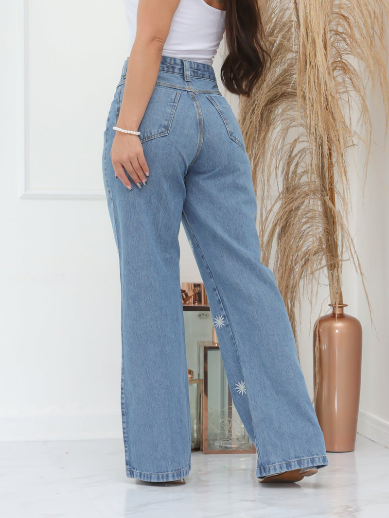 Calça jeans bordada